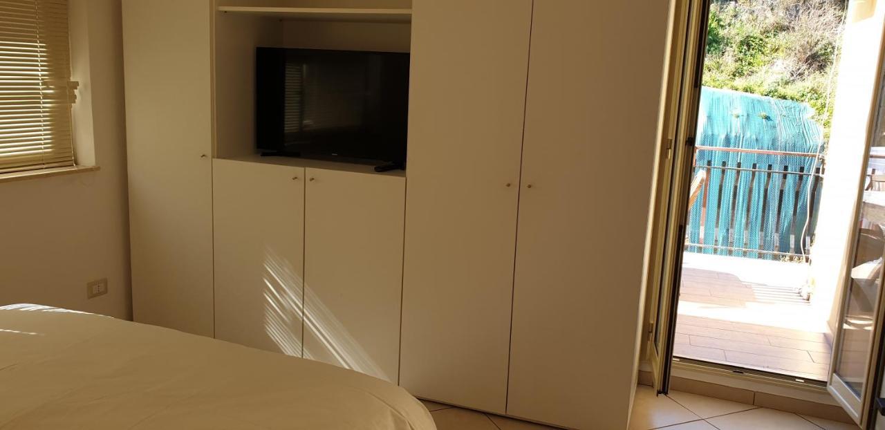 Bed and Breakfast Iriss Таормина Экстерьер фото